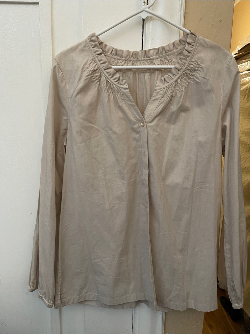 Women’s Neutral Cream Long-Sleeve Peasant Blouse